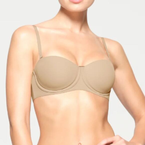 SKIMS Other - NEW~ SKIMS ~ Fits Everybody Strapless Bra Size 42DD Sand